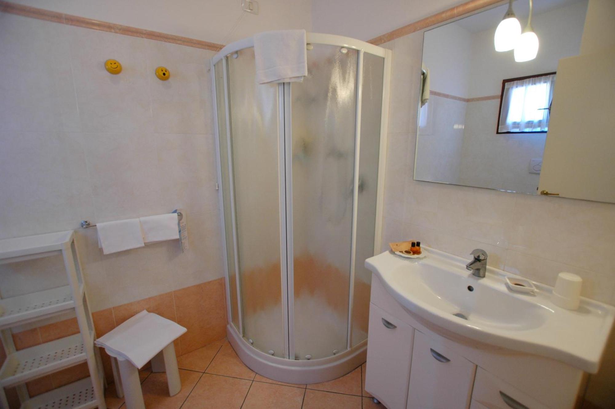 Hotel Mistral Marina di Campo Bilik gambar
