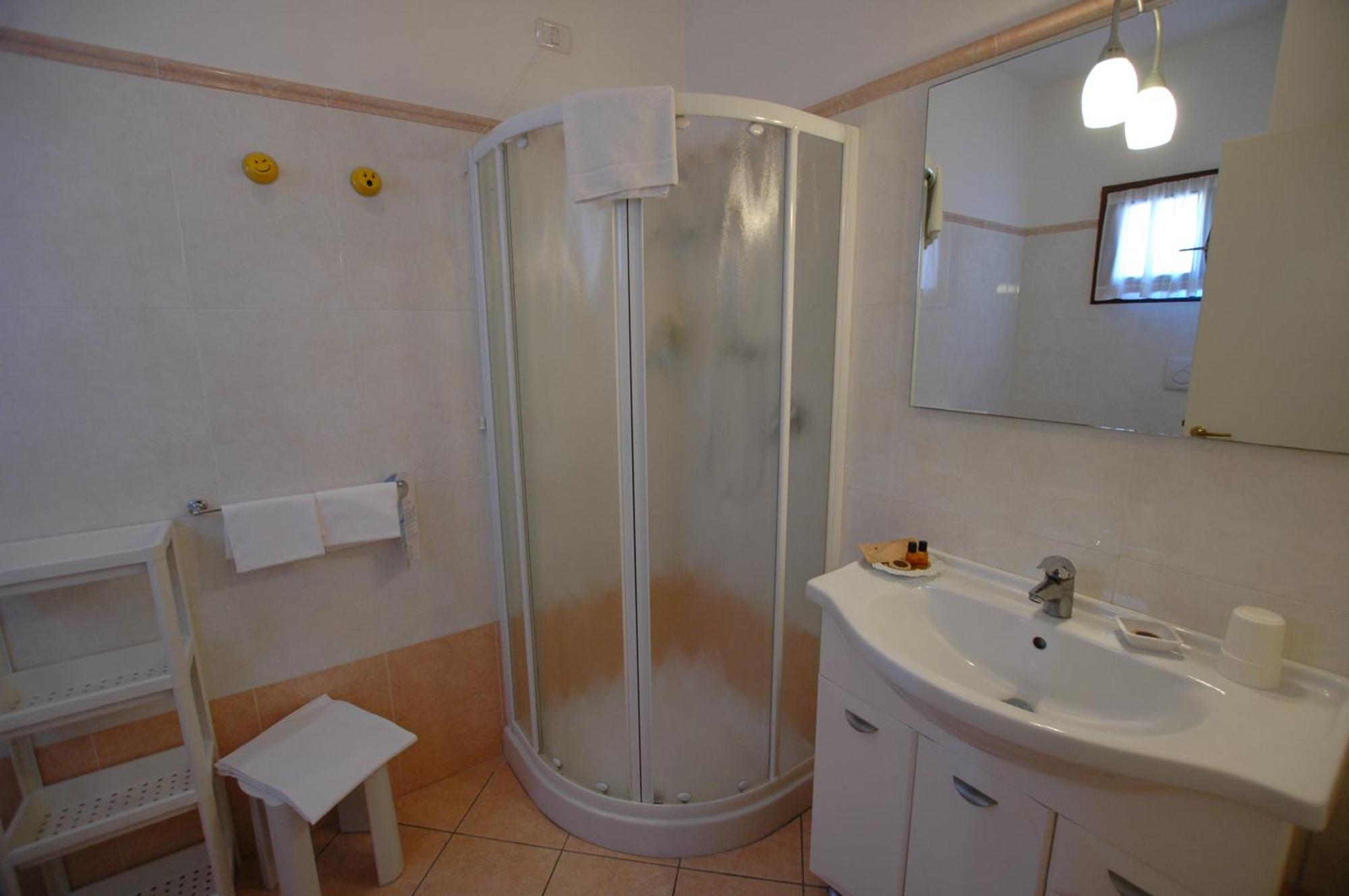 Hotel Mistral Marina di Campo Bilik gambar