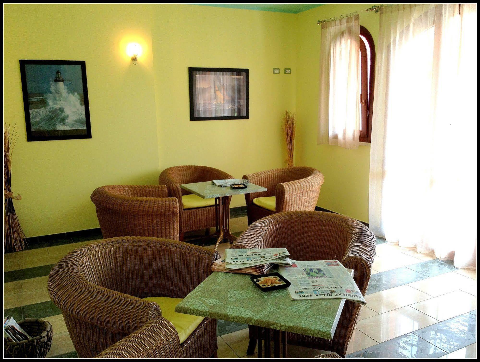 Hotel Mistral Marina di Campo Luaran gambar